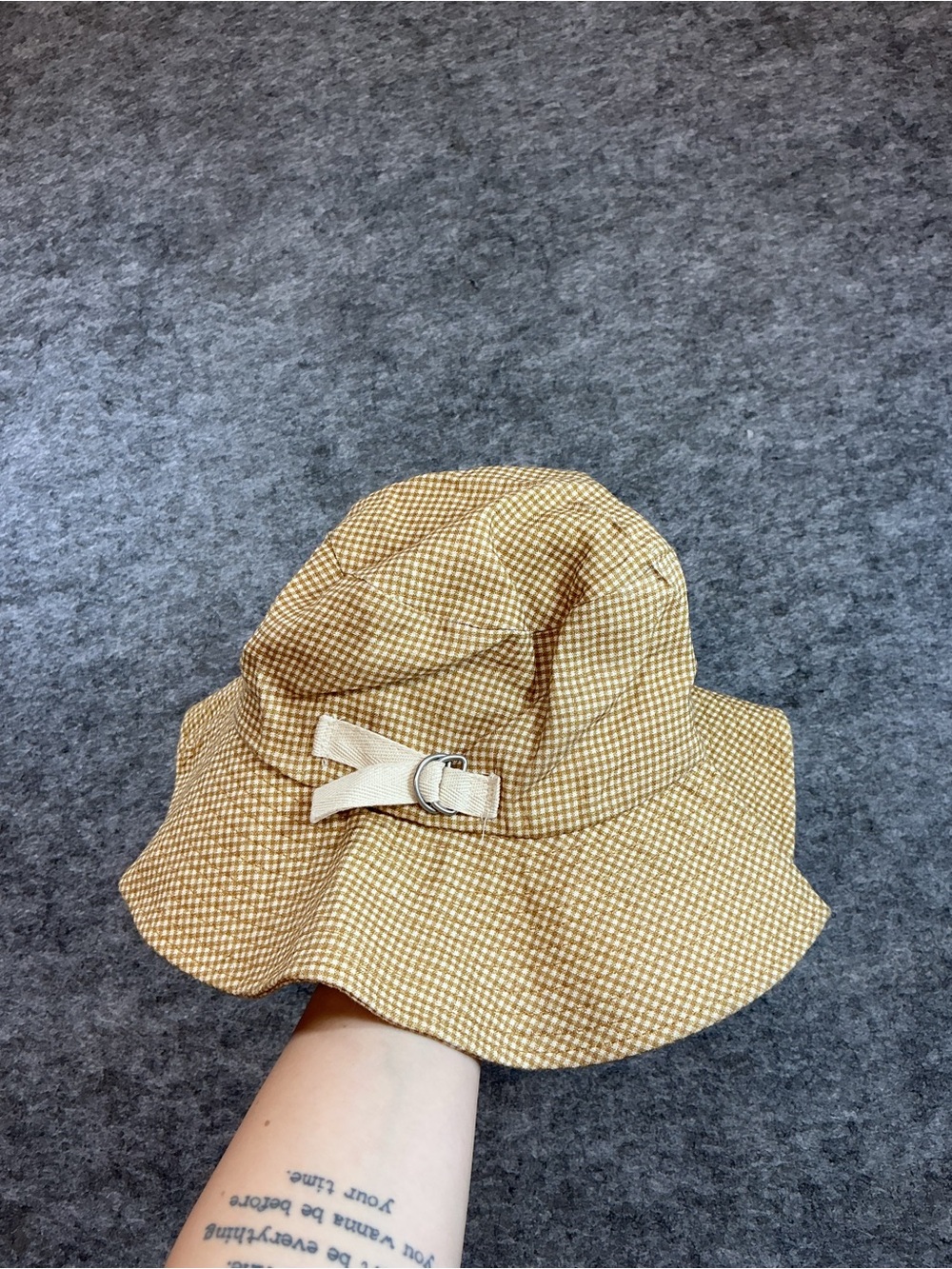 Madewell Beige Gingham Bucket Hat with Decorative Buckle Size M/L